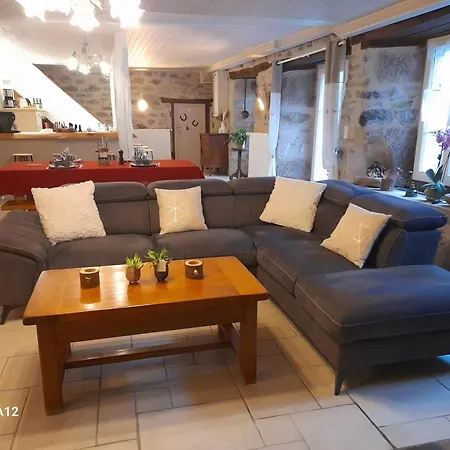 게스트하우스 La Longere - Chambres Et Table D'Hotes