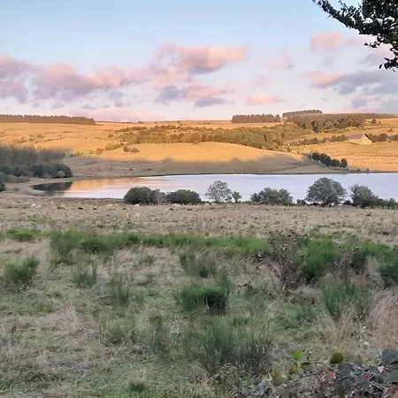 La Longere - Et Table D'hotes Alpuech