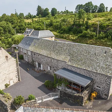 게스트하우스 La Longere - Chambres Et Table D'Hotes 3*