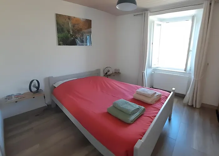 La Longere - Chambres Et Table D'Hotes 게스트하우스 3*