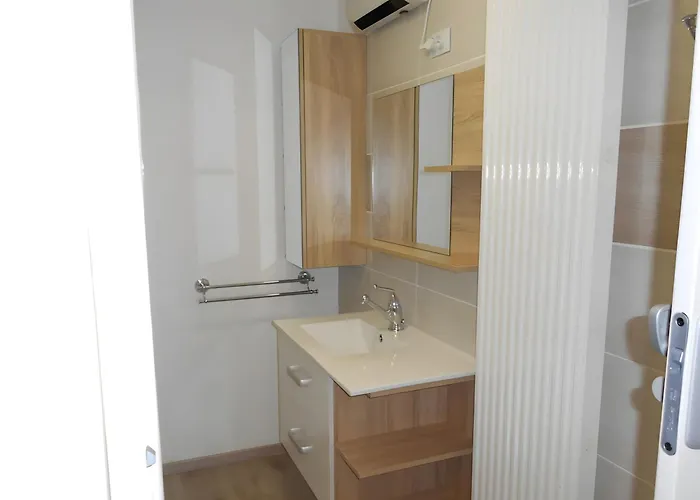 게스트하우스 La Longere - Chambres Et Table D'Hotes 3*