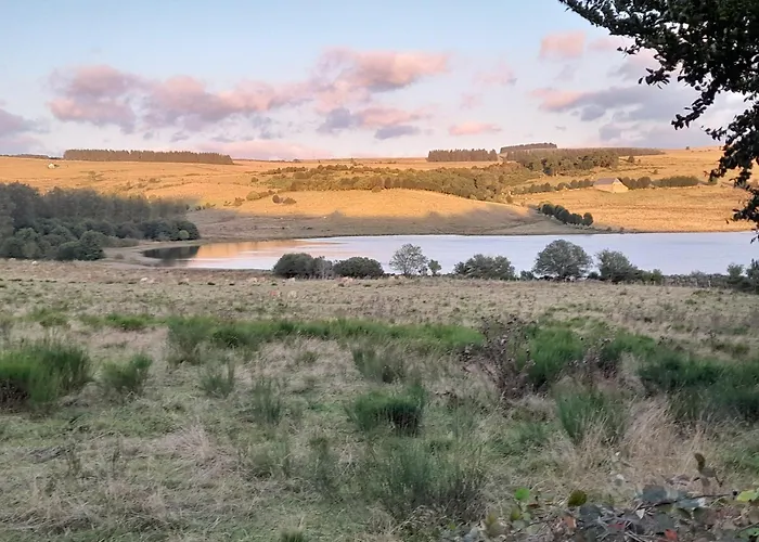 La Longere - Chambres Et Table D'Hotes Lacalm