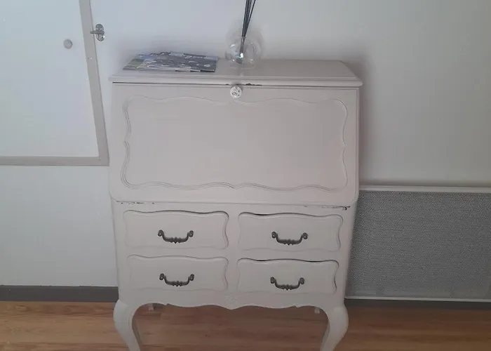 게스트하우스 La Longere - Chambres Et Table D'Hotes 3*