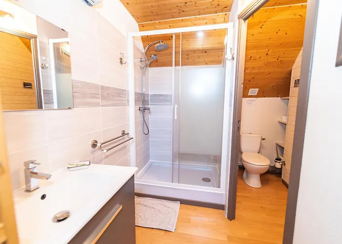 La Longere - Chambres Et Table D'Hotes Lacalm